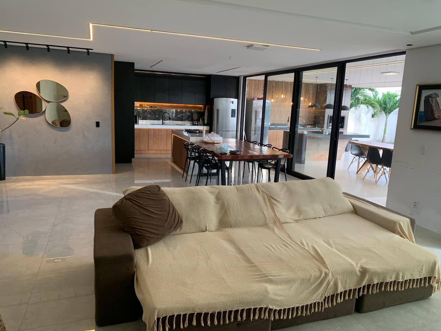 Sala integrada com a cozinha